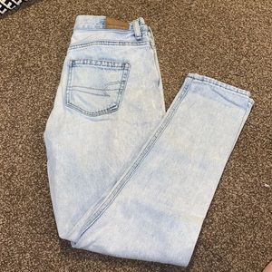 American Eagle Mom Jeans